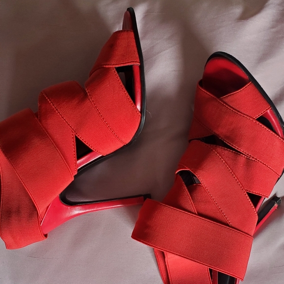 Zara sexy red sandals - Picture 2 of 4